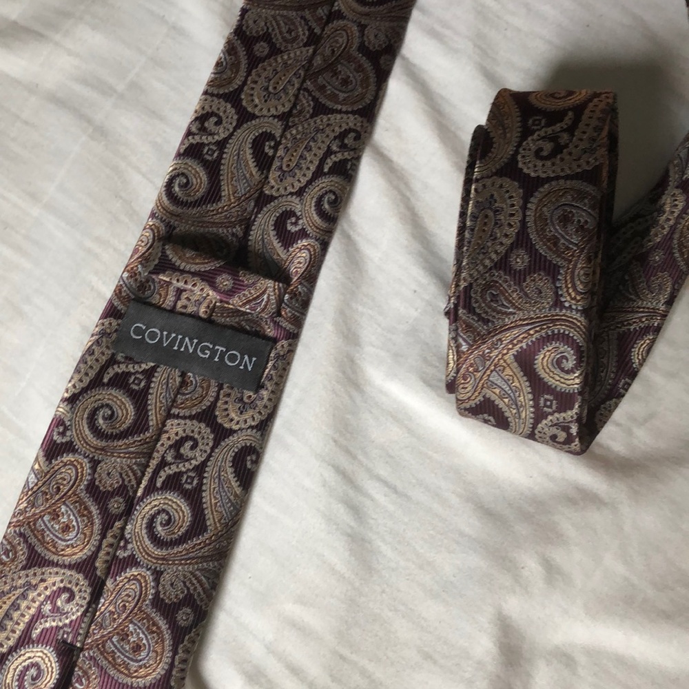 Men’s necktie Covington Purple Paisley